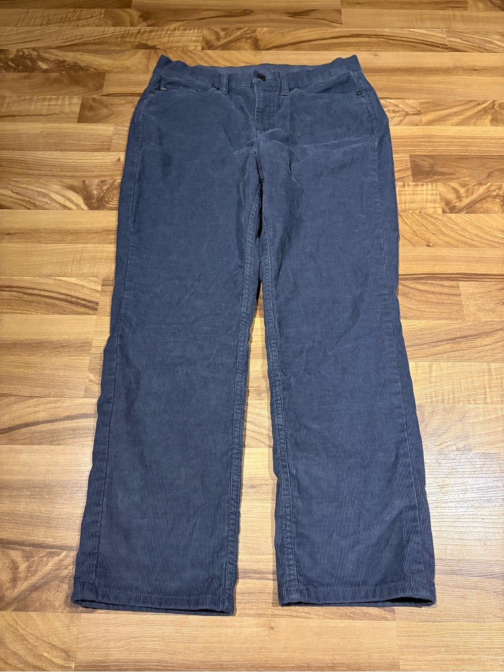 L. L. Bean Beanflex Straight Leg Favorite Fit US Women's 8 Regular Corduroy Pant